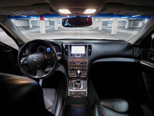 2012 INFINITI G37x Base