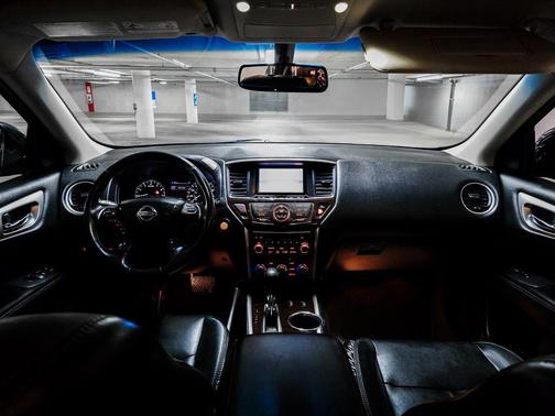2013 Nissan Pathfinder SL