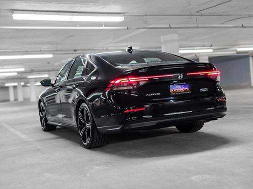 Crystal Black Pearl 2023 Honda Accord Hybrid Sport