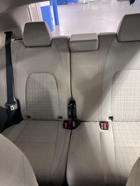 Platinum White Pearl 2023 Honda HR-V LX