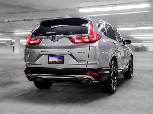 Lunar Silver Metallic 2017 Honda CR-V Touring