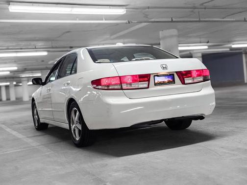 Taffeta White 2004 Honda Accord EX