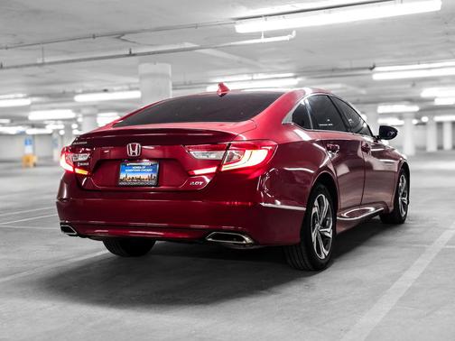 Radiant Red Metallic 2018 Honda Accord EX-L 2.0T
