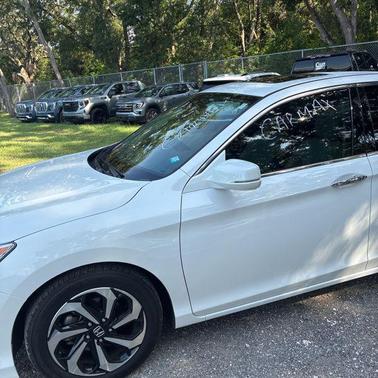 2017 Honda Accord EX-L w/Navigation & Honda Sensing