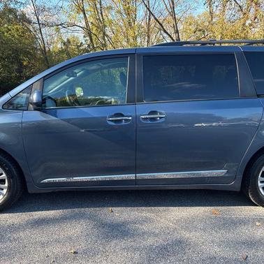2015 Toyota Sienna XLE Premium