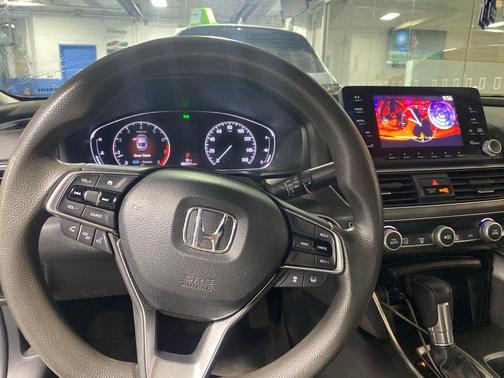 Platinum White Pearl 2019 Honda Accord LX