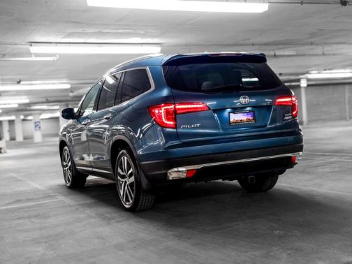 Steel Sapphire Metallic 2016 Honda Pilot Elite