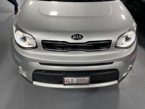 2019 Kia Soul +