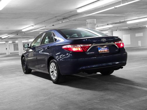 2016 Toyota Camry XSE