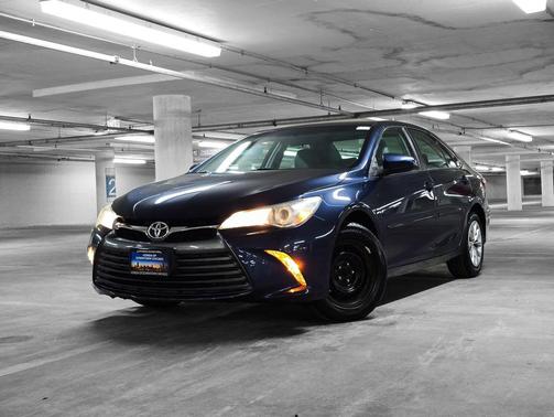 2016 Toyota Camry XSE