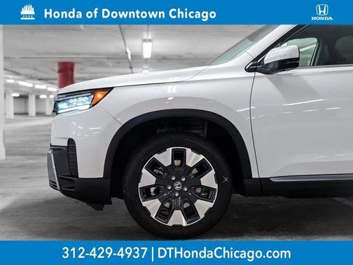 Platinum White Pearl 2026 Honda Pilot Elite