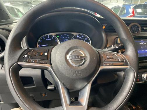 Super Black 2018 Nissan Kicks S