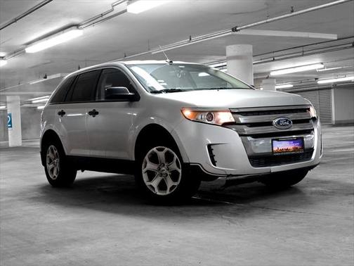 2014 Ford Edge SE
