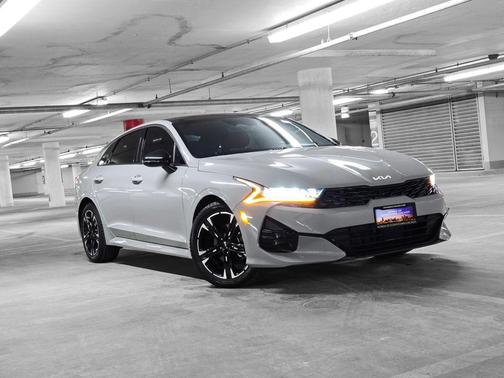 2022 Kia K5 GT-Line