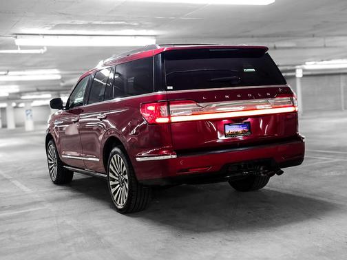 Ruby Red Metallic 2018 Lincoln Navigator Reserve