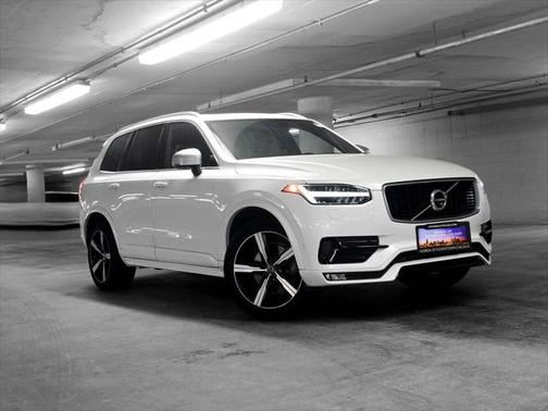 2019 Volvo XC90 T6 R-Design