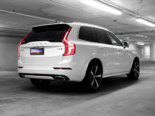 2019 Volvo XC90 T6 R-Design