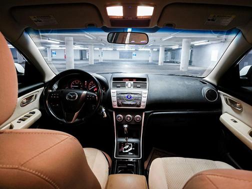 2011 Mazda Mazda6 i Touring Plus