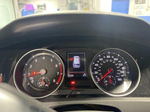 Deep Black Pearl 2019 Volkswagen Golf GTI 2.0T S 4-Door