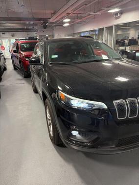 Diamond Black Crystal Pearlcoat 2022 Jeep Cherokee Latitude Lux