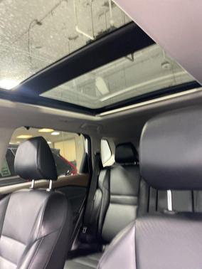 Pearl White Tricoat 2021 Nissan Rogue SV
