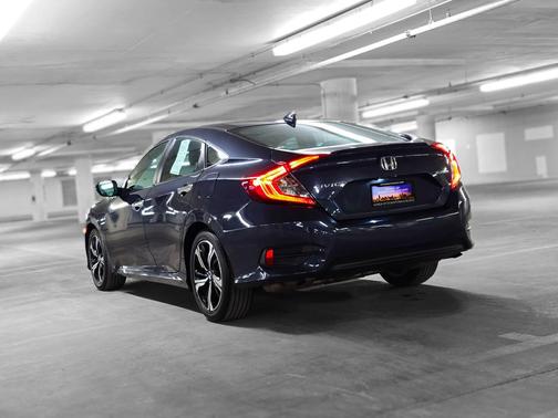 2016 Honda Civic Touring