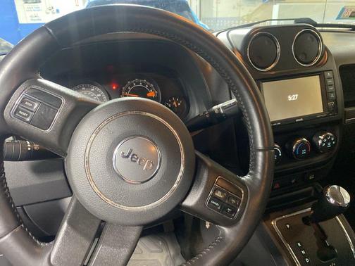 Black Clearcoat 2017 Jeep Patriot Sport
