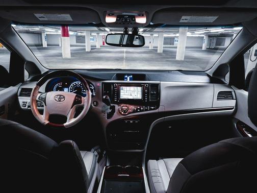 2014 Toyota Sienna Limited