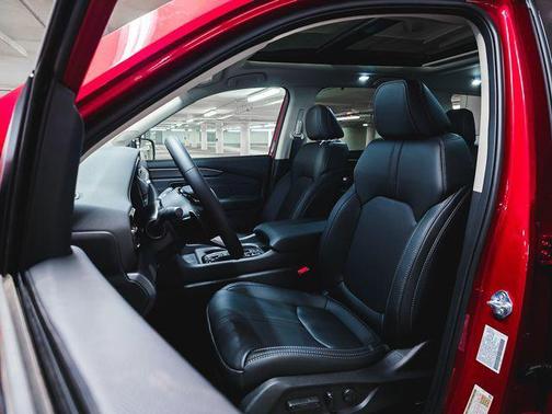 Radiant Red Metallic II 2026 Honda Pilot Touring 8-Passenger