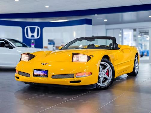 Millennium Yellow 2002 Chevrolet Corvette Base