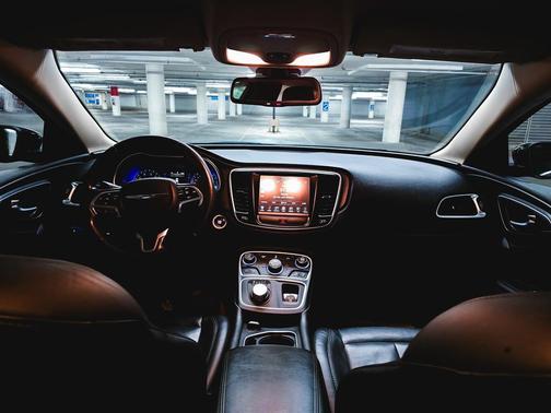 2017 Chrysler 200 Limited