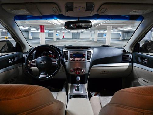2013 Subaru Outback 2.5i Premium