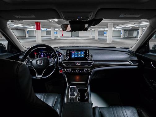 2018 Honda Accord Touring 2.0T