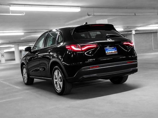Crystal Black Pearl 2025 Honda HR-V LX