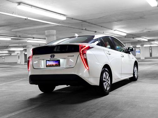 2016 Toyota Prius Four