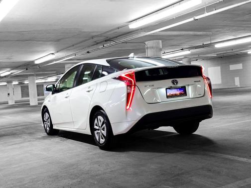 2016 Toyota Prius Four