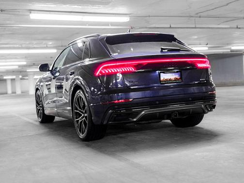 Navarra Blue Metallic 2021 Audi Q8 55 Prestige