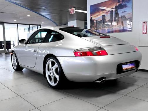 2000 Porsche 911 Carrera