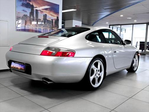 2000 Porsche 911 Carrera