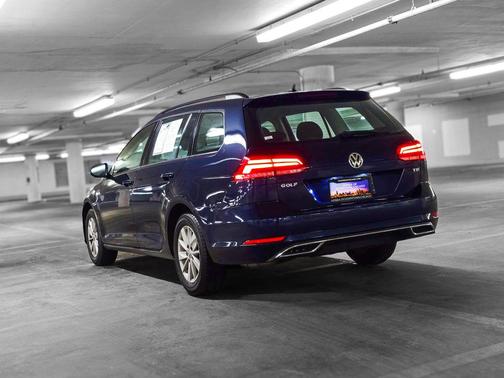 2018 Volkswagen Golf SportWagen TSI S