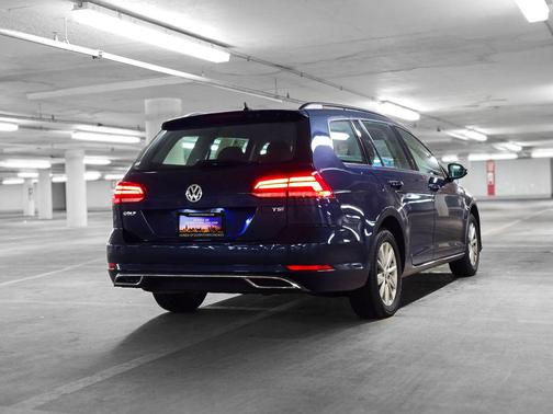 2018 Volkswagen Golf SportWagen TSI S