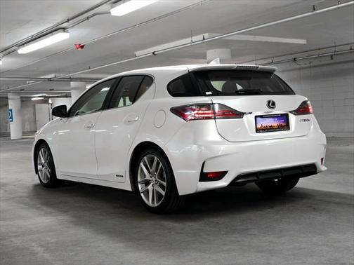 2016 Lexus CT 200h Base