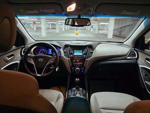 Iron Frost 2016 Hyundai SANTA FE SE