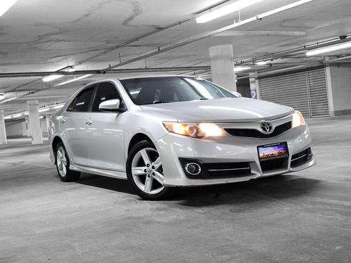 2014 Toyota Camry SE