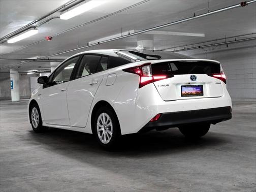 2020 Toyota Prius L