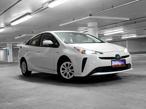 2020 Toyota Prius L