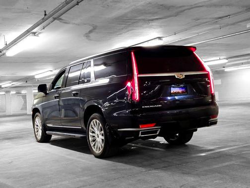 2024 Cadillac Escalade ESV Premium Luxury