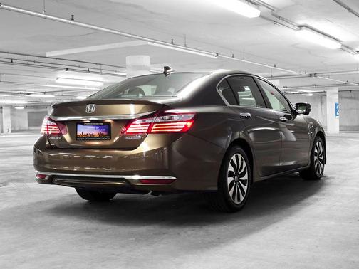 2017 Honda Accord Hybrid Base