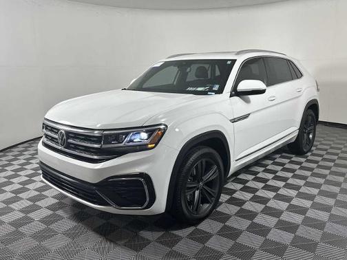 2022 Volkswagen Atlas Cross Sport 2.0T SEL R-LINE