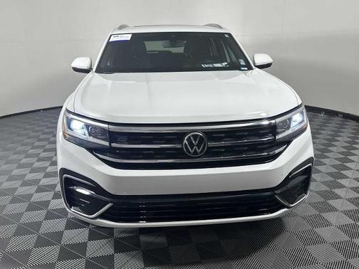 2022 Volkswagen Atlas Cross Sport 2.0T SEL R-LINE